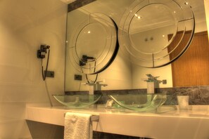 Double Room | Bathroom