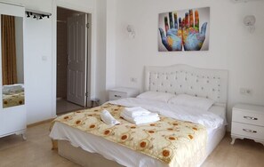 ダブルルーム | 高級寝具、客室ごとに異なる装飾、客室ごとに異なるインテリア、WiFi (無料)