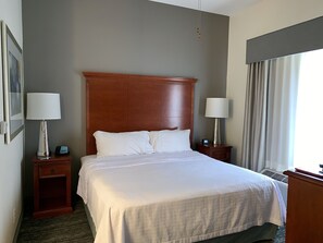 3 bedrooms, WiFi - Next Time & Guest is located in the heart of Accra, Cantonment - Ghana (Accra Cantonments)