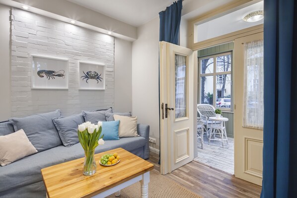 Comfort Apartment (Villa 2) | Living room