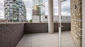 Terrace/patio - Luxury Townhouse (Manchester)