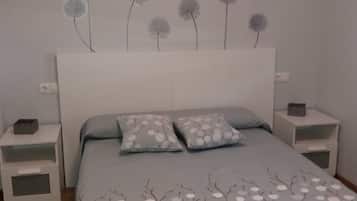 1 Schlafzimmer, Bügeleisen/Bügelbrett, Reisekinderbett, kostenloses WLAN
