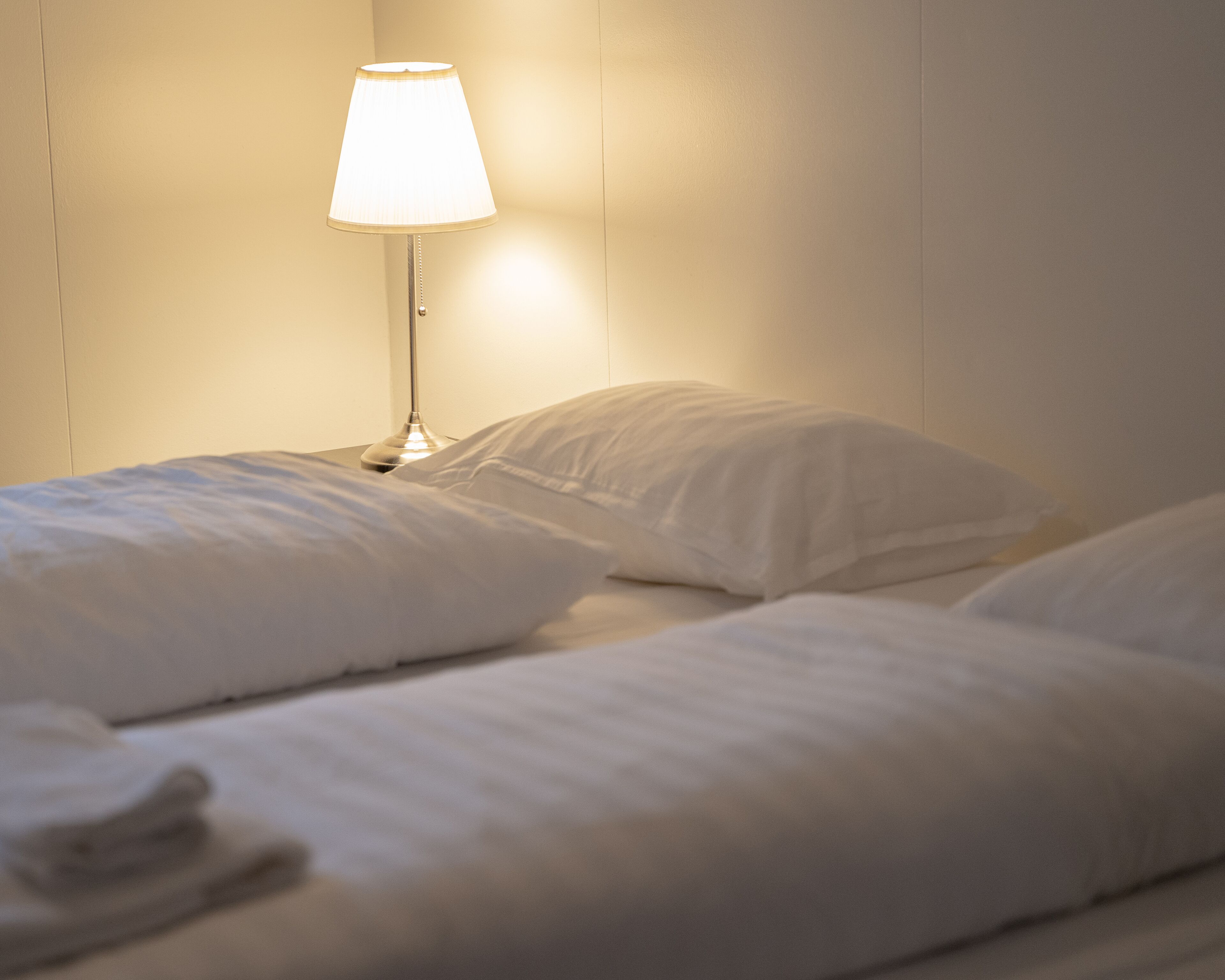 1 bedroom, desk, free wifi, bed sheets