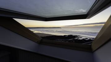 Apartemen Ekonomi | Pemandangan dari kamar