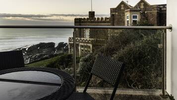 Economy Apartment | Terrace/patio