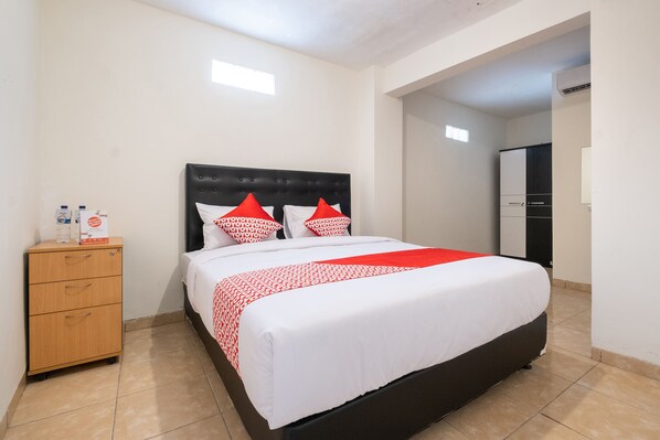 Deluxe Double Room | Free WiFi, bed sheets