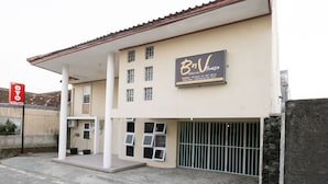 Exterior detail - OYO 2173 Bnv House Babarsari (Depok)