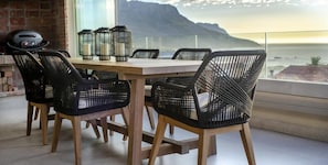 Penthouse Luxe, 3 chambres | Restauration dans la chambre