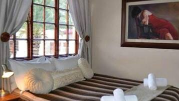 Individually decorated, individually furnished, laptop workspace