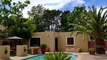 Outdoor pool, pool umbrellas