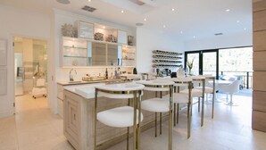 Unclassified image, 4 of 115, button - Knightsbridge Rentals (Ballito)