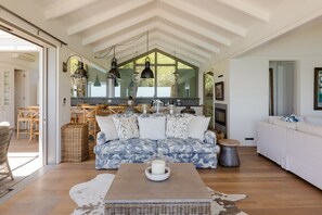 70-Zoll-Smart-TV mit Digitalempfang, Fernseher