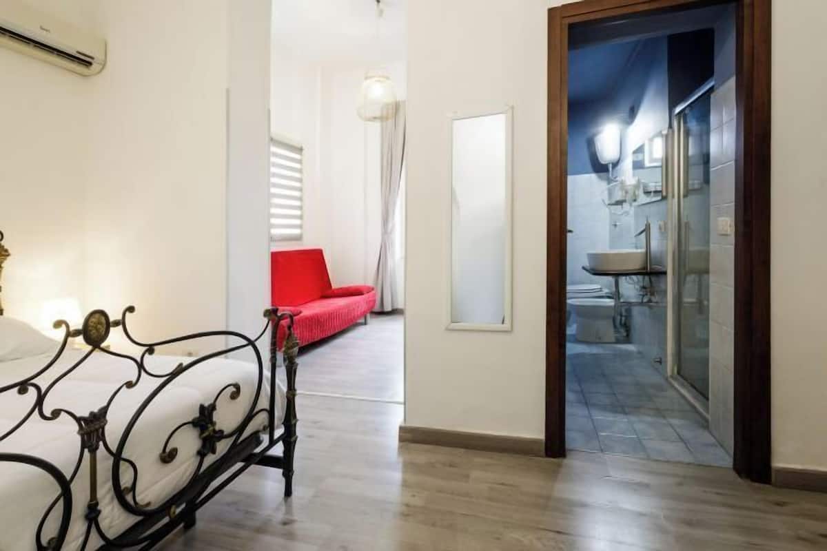 2 chambres, décoration personnalisée, ameublement personnalisé, bureau