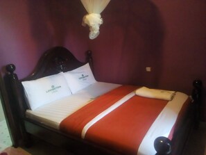 In-room safe, iron/ironing board, free WiFi, bed sheets