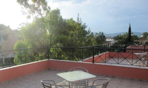 Terrace/patio - Gouvia House Luxury Apartments (Corfu)