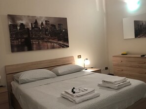 1 bedroom, individually decorated, individually furnished, soundproofing - Kibilù - Viale Bligny OSV (Milan)