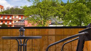 Grand Apartment | Street view