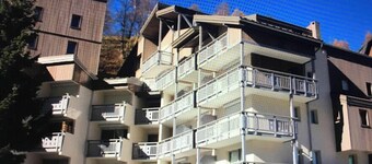 Favorite, resort center, close to the slopes