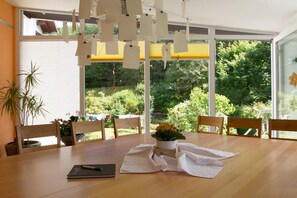 Daily full breakfast for a fee - Gästehaus zum Rothaarsteig (Netphen)