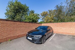 Free self parking - West Bridgford Classy 2bed Flat (Nottingham)