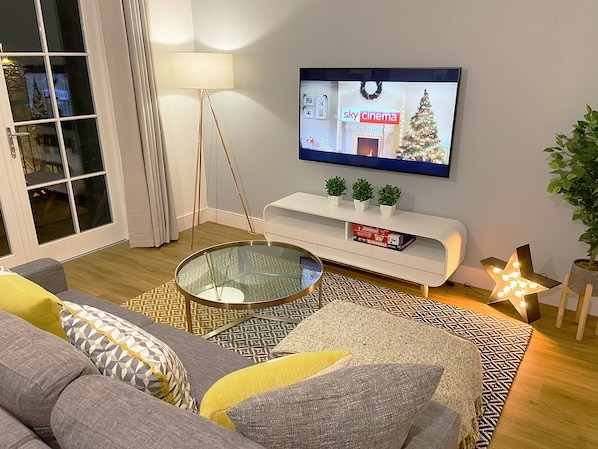 Executive-Apartment | Wohnzimmer | Flachbildfernseher