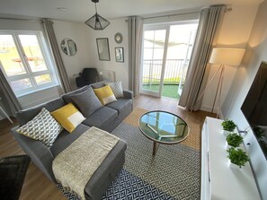 Executive Apartment | Living room | Flat-screen TV - Urbanside Penthouse (Yeovil)