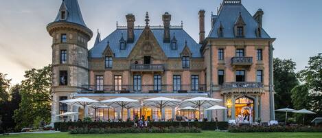 Front of property - evening/night