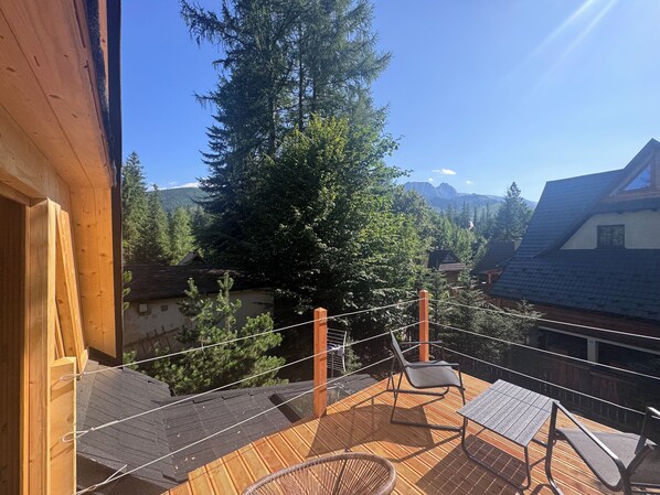 Cabin, 3 Bedrooms | Mountain view