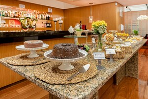 Free daily buffet breakfast