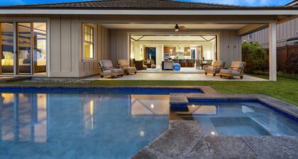 🏖️Unbelievable Ocean Front View w Pool | AC | Outdoor Seating!