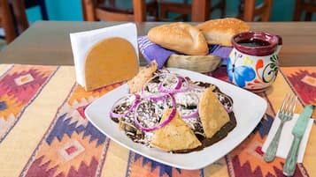 Breakfast, lunch and dinner served