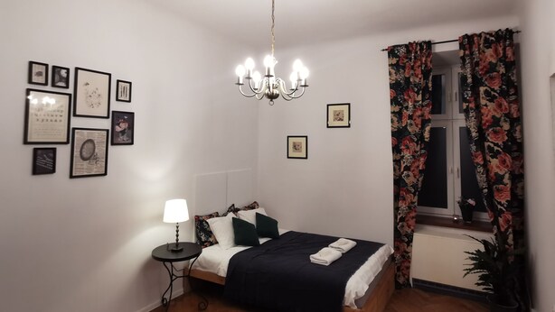 Immagine non classificata, 1 di 12, pulsante