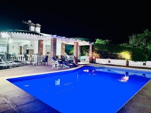 Utomhuspool