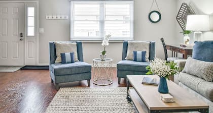 Spacious 3BR Condo | Walk to IU