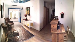 Reception - Lavinia Otel (Cesme)