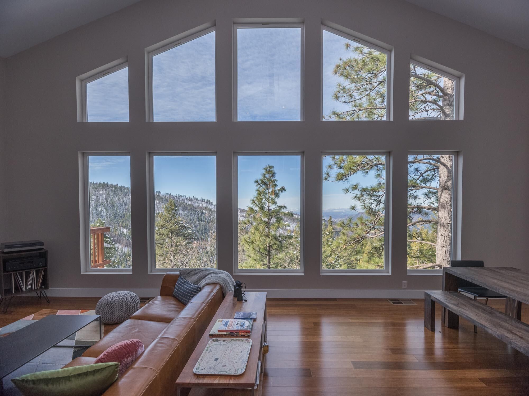 TV, caminetto, lettore DVD