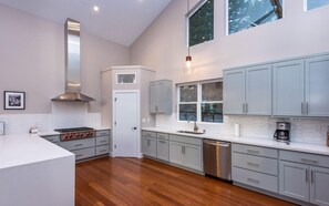 Microwave, oven, stovetop, dishwasher - Aerial Ascent Yosemite (Yosemite National Park)