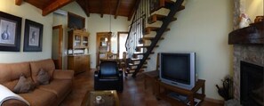 TV, fireplace, DVD player - Rural apartment Cal Ventura Vell for 2 people STUDIO with sofa bed (Sant Ramon)