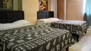Standard Room, 2 Double Beds - Hotel Regis (Monterrey)
