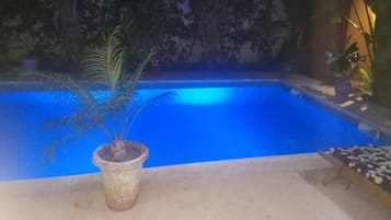 Utomhuspool