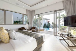 Superior Villa, 5 Bedrooms, Private Pool, Ocean Sunset View | Egyptian cotton sheets, premium bedding, minibar, in-room safe - Samui Sunsets Luxury Villas (Koh Samui)