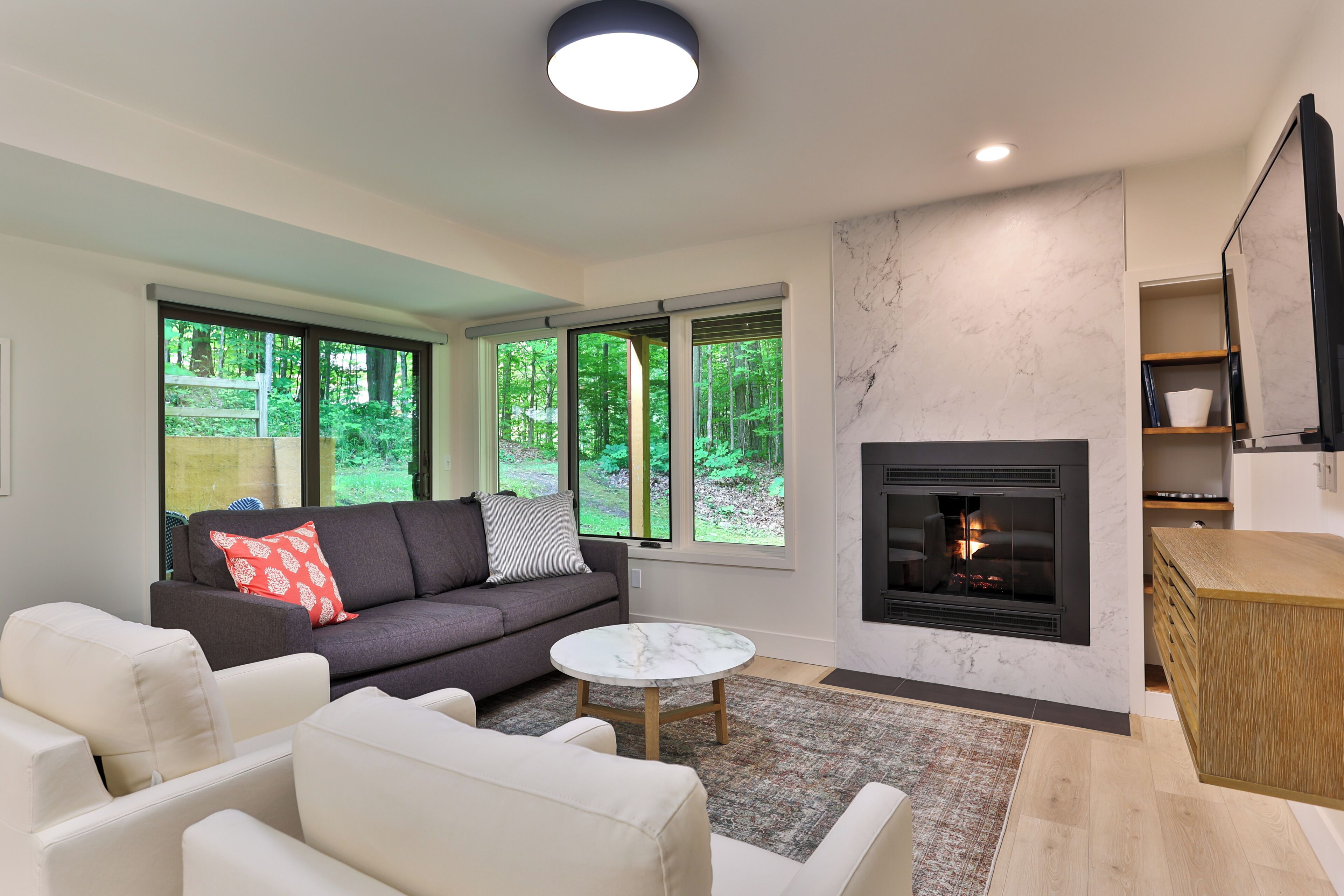Trout Creek - Vacation Condo #100, 2 bedroom, 2 bath. Close to Outdoor Pool, Tennis, Pickleball.
