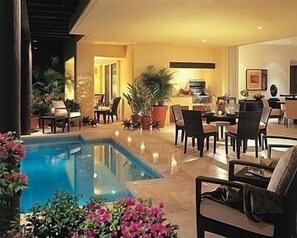 An infinity pool