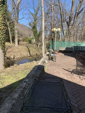 Property grounds - Brookside Cottage is a beautiful open concept doll house stay for two. (Berkeley Springs)