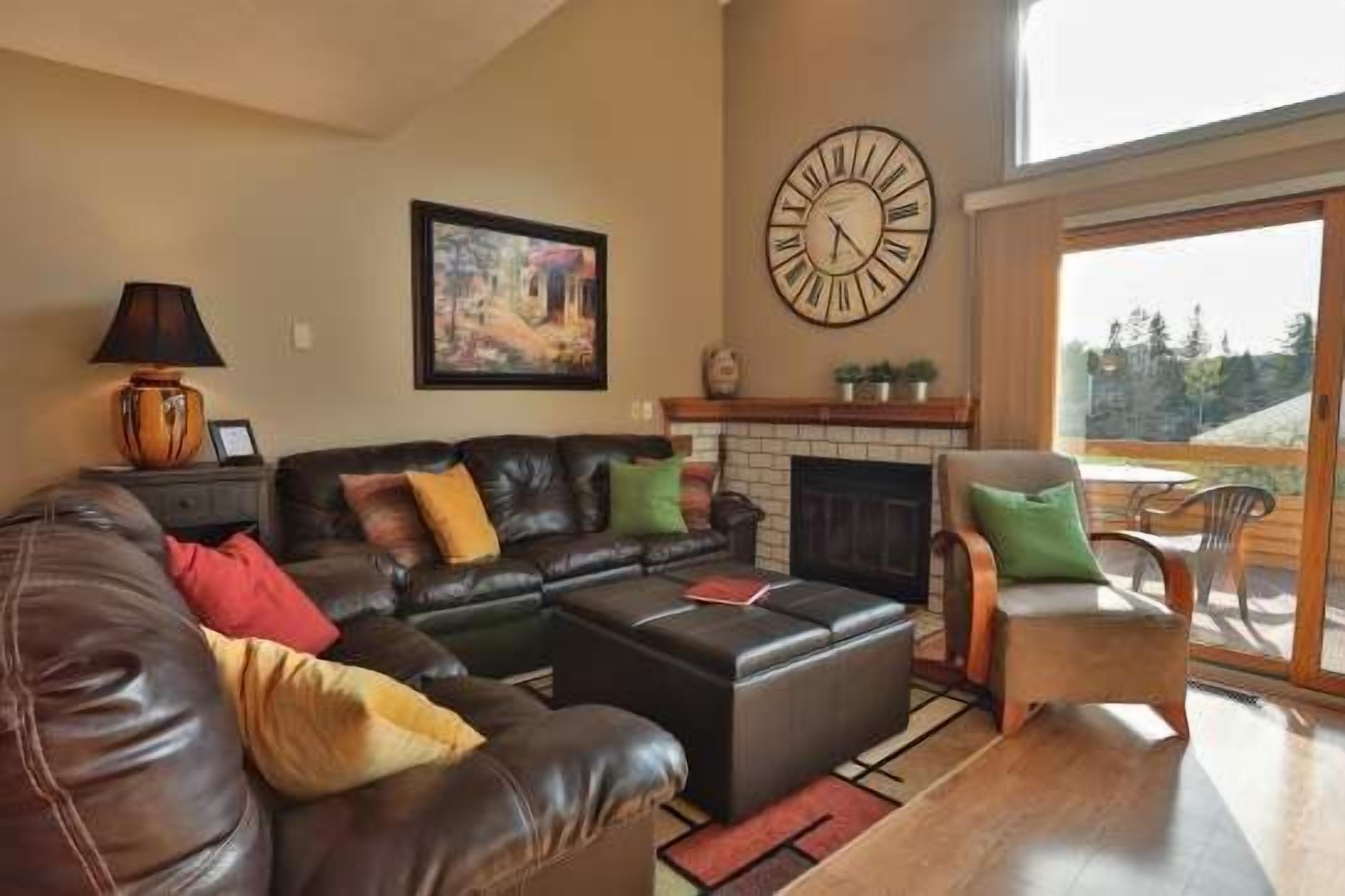 1 Mile to Nubs Nob and Boyne Skiing. Trout Creek Condo #26 - 2 Bdrm Loft-2 Baths. Quick Walk to Pool