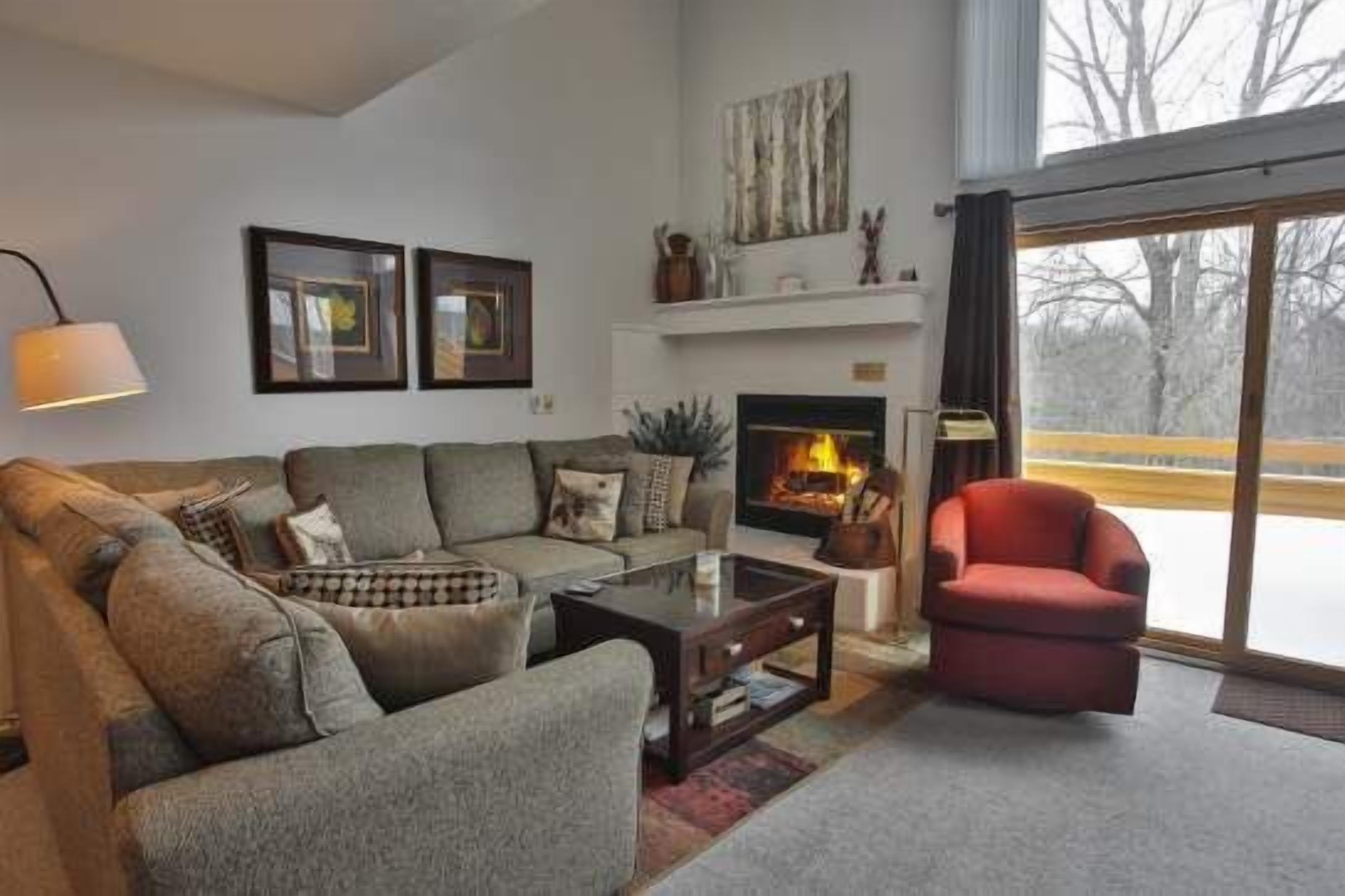 Close to Lake Michigan, Skiing, Golf. Trout Creek Condo #85 - 2 Bedroom Loft, 2 Baths. On-Site Pools