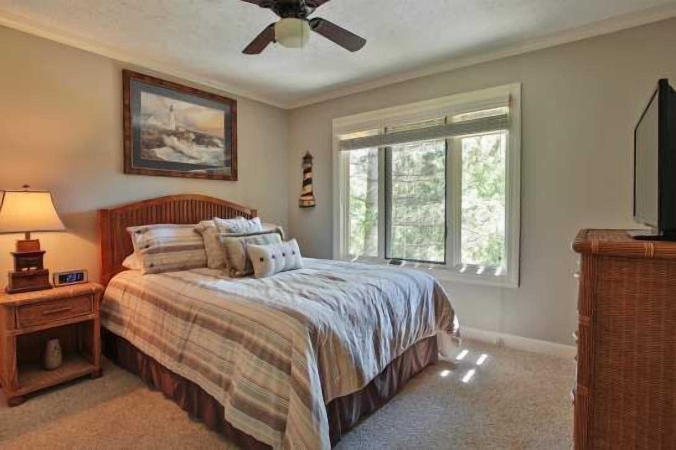 2 Level, 3 Bedroom Loft Condo At Trout Creek - #88. On-site Pools, Pickleball, Hiking, Birding. - Harbor Springs, MI