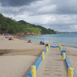 Beach nearby, beach shuttle, sun loungers, beach umbrellas