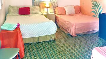 1 bedroom, individually decorated, individually furnished, free WiFi