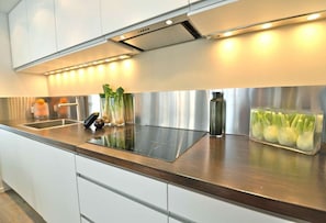 Fridge, microwave, oven, dishwasher